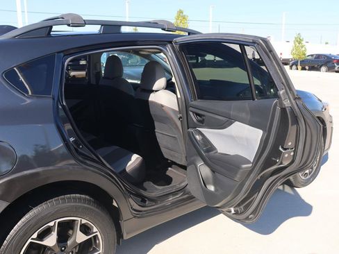 Used 2019 Subaru Crosstrek 2.0i Premium image 17