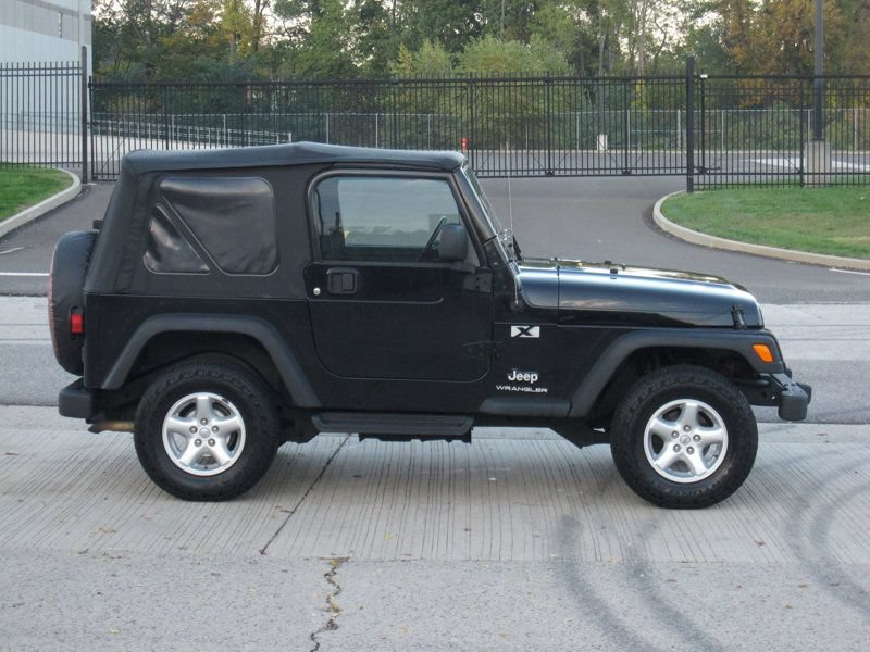 Used 2004 Jeep Wrangler X w/ Wheel Plus Group AWD/4WD image 9