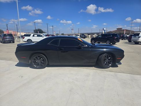 Used 2023 Dodge Challenger R/T w/ Blacktop Package image 2