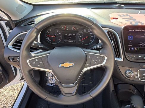 Certified 2022 Chevrolet Malibu RS w/ LPO, Convenience Package 1 FWD image 22