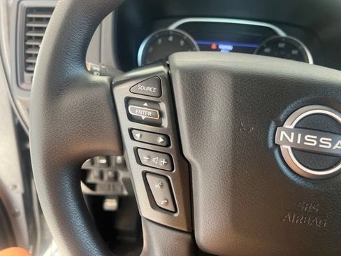 Used 2022 Nissan Frontier S w/ Technology Package AWD/4WD image 18