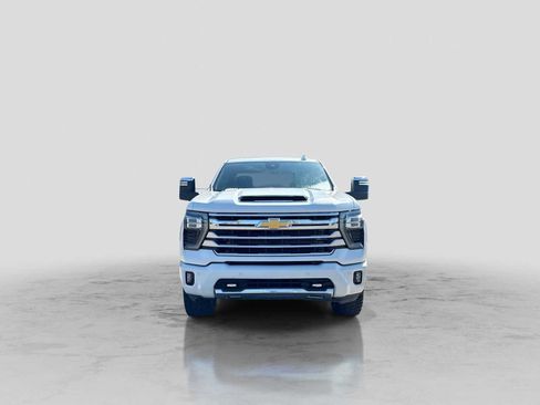 Used 2024 Chevrolet Silverado 3500 High Country w/ Technology Package AWD/4WD image 9