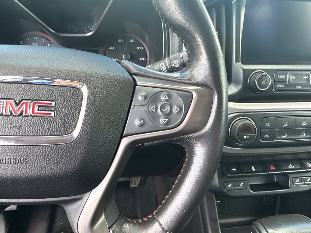 Used 2015 GMC Canyon SLE w/ All-Terrain Package AWD/4WD image 10
