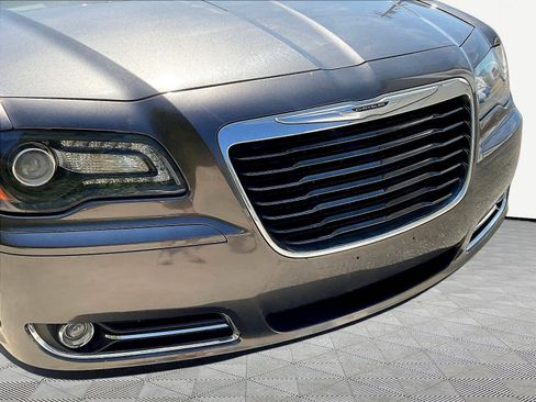 Used 2014 Chrysler 300 S AWD/4WD image 33