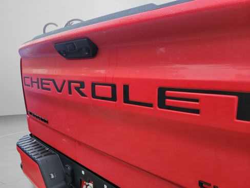 Used 2024 Chevrolet Silverado 1500 Custom w/ Turbomax Blackout Package RWD image 29