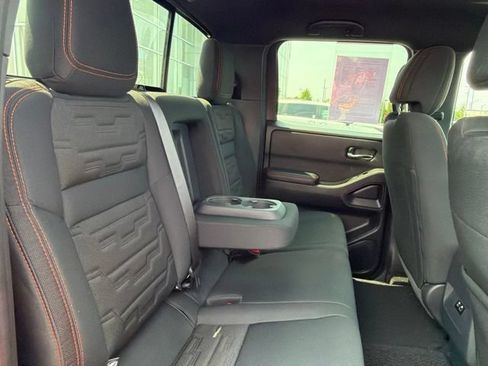 Used 2025 Nissan Frontier PRO-4X w/ Interior Protection Package AWD/4WD image 32