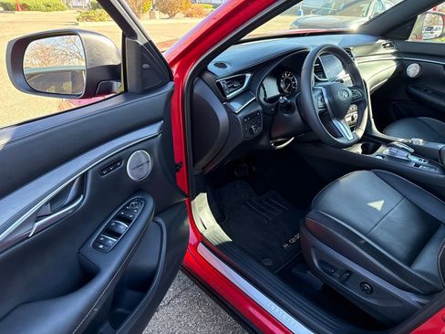 Used 2025 INFINITI QX50 Sport w/ Cargo Package image 12