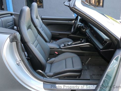 Used 2022 Porsche 911 Carrera image 32