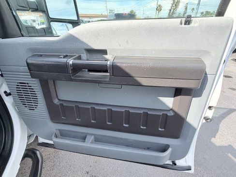 Used 2011 Ford F250 XL w/ PWR Equipment Group image 17