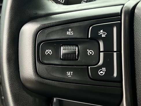 Used 2023 GMC Yukon AT4 image 12