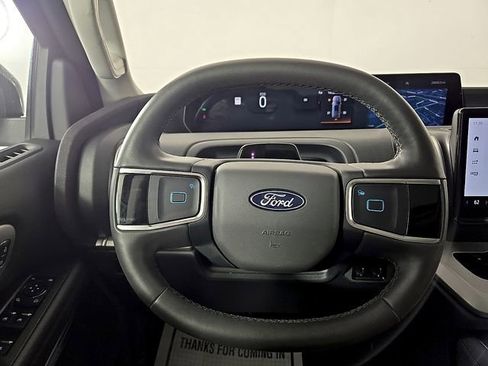 Certified 2025 Ford Expedition Active image 21