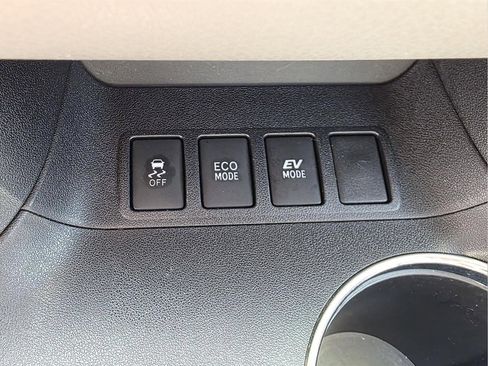 Used 2019 Toyota Highlander XLE AWD/4WD image 21
