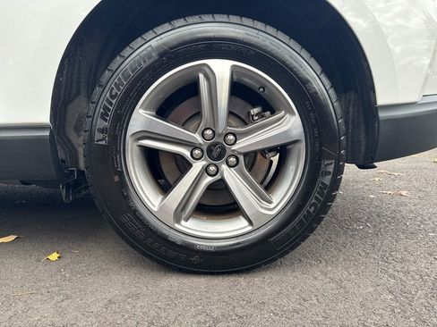 Certified 2024 Ford Edge SEL w/ Convenience Package image 7