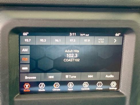 Used 2023 Jeep Gladiator Willys image 35