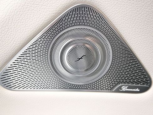 Used 2025 Mercedes-Benz S 580 4MATIC Sedan image 16