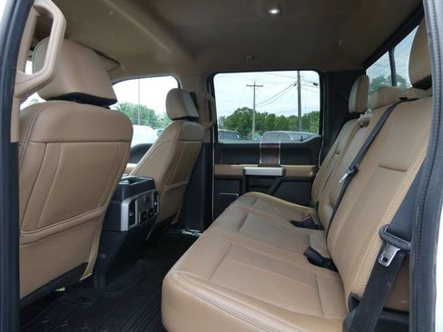 Used 2022 Ford F250 Lariat w/ Lariat Ultimate Package AWD/4WD image 19
