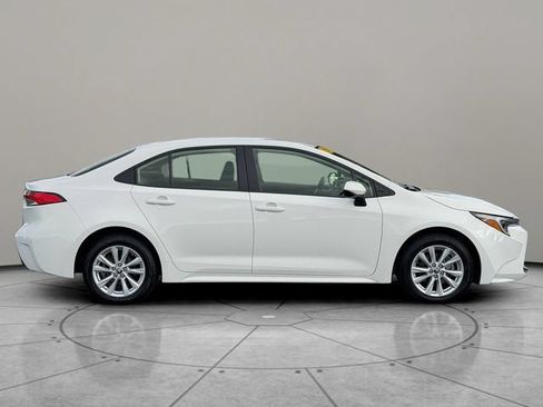 Certified 2025 Toyota Corolla LE w/ LE Premium Package FWD image 7