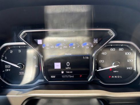 Used 2020 GMC Sierra 1500 AT4 w/ AT4 Premium Package AWD/4WD image 18