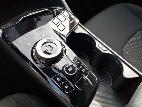 Used 2023 Kia Sportage LX image 25