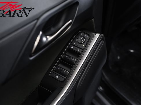 Used 2024 Lexus GX 550 AWD/4WD image 18