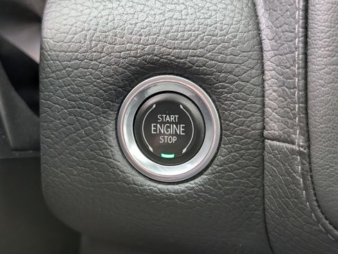 Used 2021 GMC Yukon Denali w/ Denali Premium Package AWD/4WD image 28