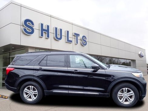 Certified 2023 Ford Explorer XLT w/ Equipment Group 202A image 4