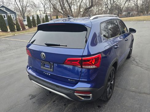 Used 2022 Volkswagen Taos SE image 16