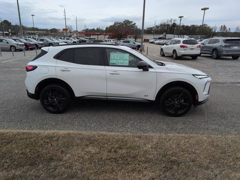 New 2025 Buick Envision Sport Touring image 7