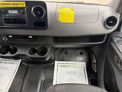 Used 2019 Mercedes-Benz Sprinter 144 image 14