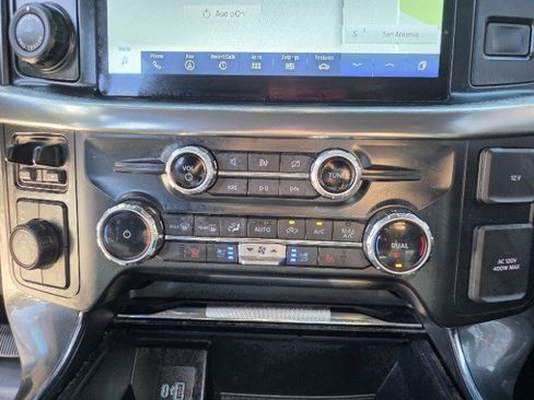 Used 2022 Ford F150 Lariat image 46