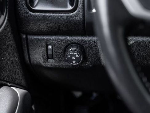 Used 2020 Chevrolet Colorado LT w/ Colorado RST Special Edition RWD image 29