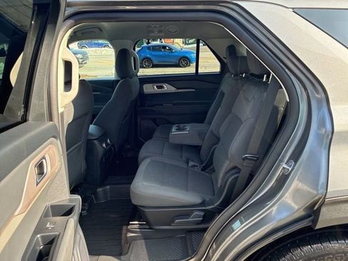 Certified 2025 Ford Explorer Active image 14