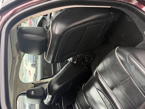 Used 2016 Jaguar XJ R-Sport image 9