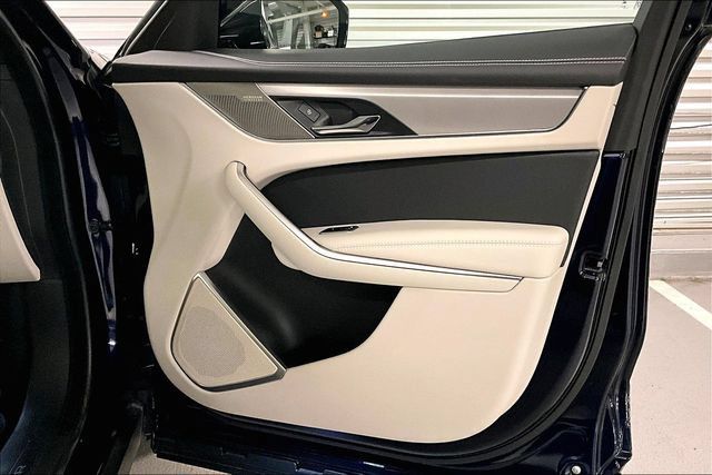 Certified 2026 Jaguar F-PACE R-Dynamic S AWD/4WD image 27