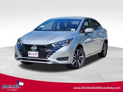 New 2025 Nissan Versa SV w/ Trunk Package
