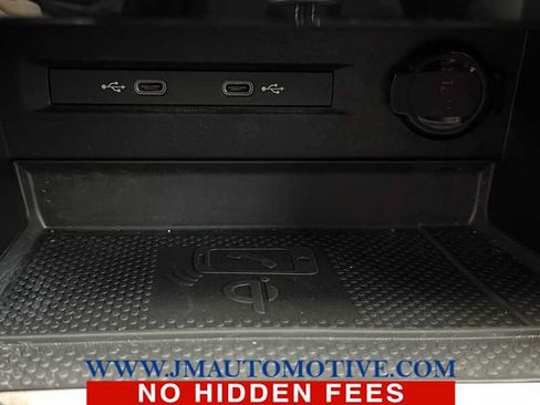 Used 2024 Volkswagen Taos SE AWD/4WD image 40