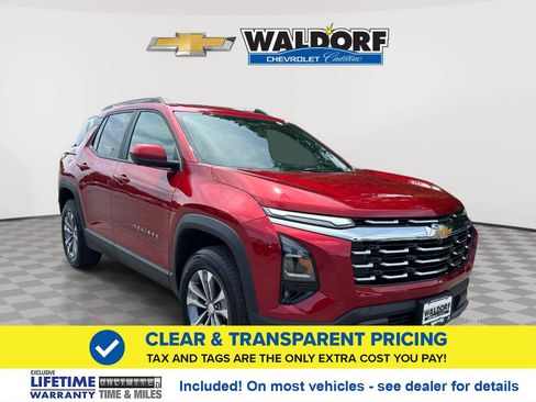 Used 2025 Chevrolet Equinox LT w/ Convenience Package II FWD image 1