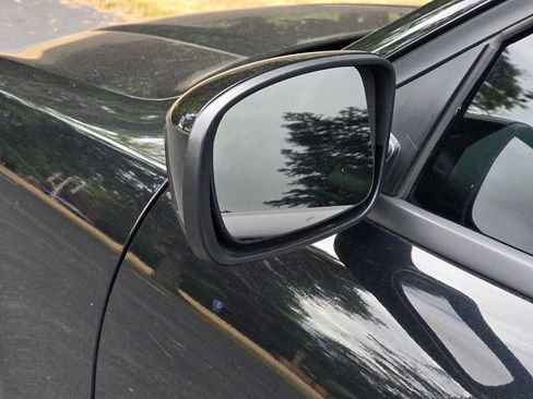 Used 2019 Dodge Charger SXT RWD image 12
