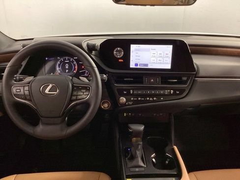 Used 2025 Lexus ES 350 w/ Premium Package FWD image 23