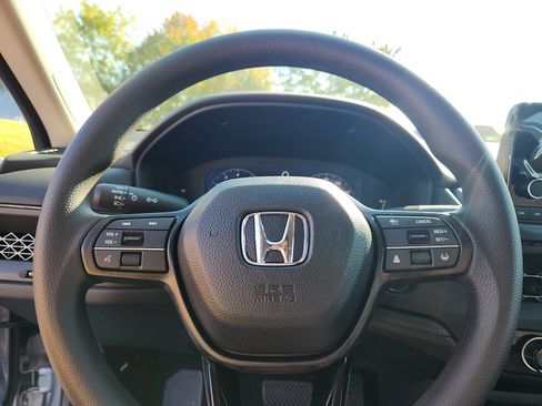 New 2025 Honda Accord LX image 13