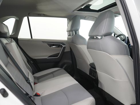 Used 2024 Toyota RAV4 Limited w/ Advanced Technology Package image 14