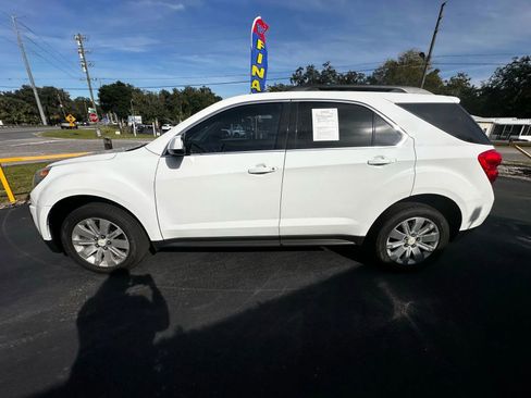 Used 2011 Chevrolet Equinox LT w/ Driver Convenience Package image 4