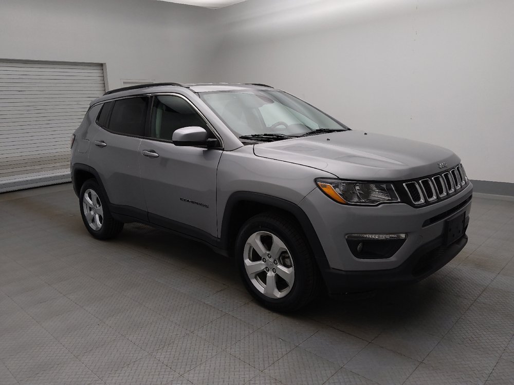 Used 2020 Jeep Compass Latitude w/ Cold Weather Group AWD/4WD image 11