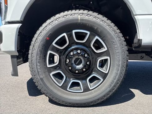 New 2026 Ford F250 Platinum image 9