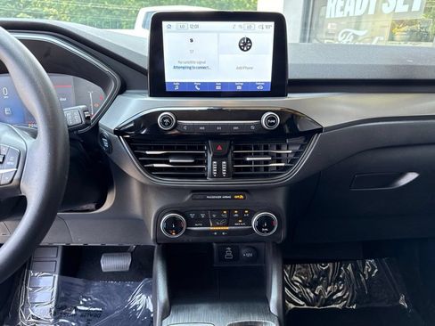 Used 2025 Ford Escape Active FWD image 16
