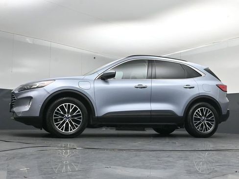 Used 2022 Ford Escape Titanium w/ Titanium Premium Package image 41