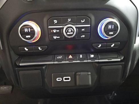 Certified 2022 GMC Sierra 1500 Elevation image 25