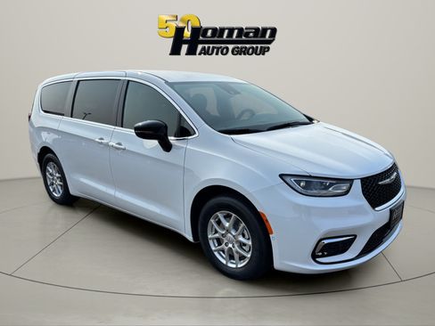 New 2025 Chrysler Pacifica Select FWD image 7