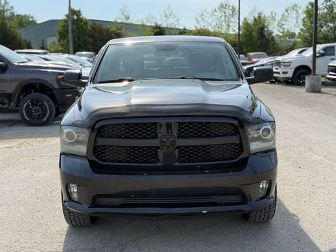 Used 2014 RAM 1500 Express w/ Black Ram 1500 Express Group AWD/4WD image 3