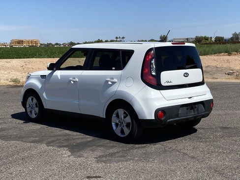 Used 2019 Kia Soul w/ Convenience Package FWD image 5